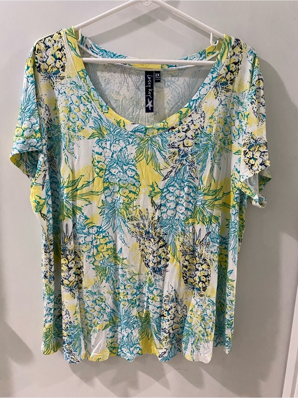 Casey Key Pineapple Print Scoop Neck Women’s Top, size 2X